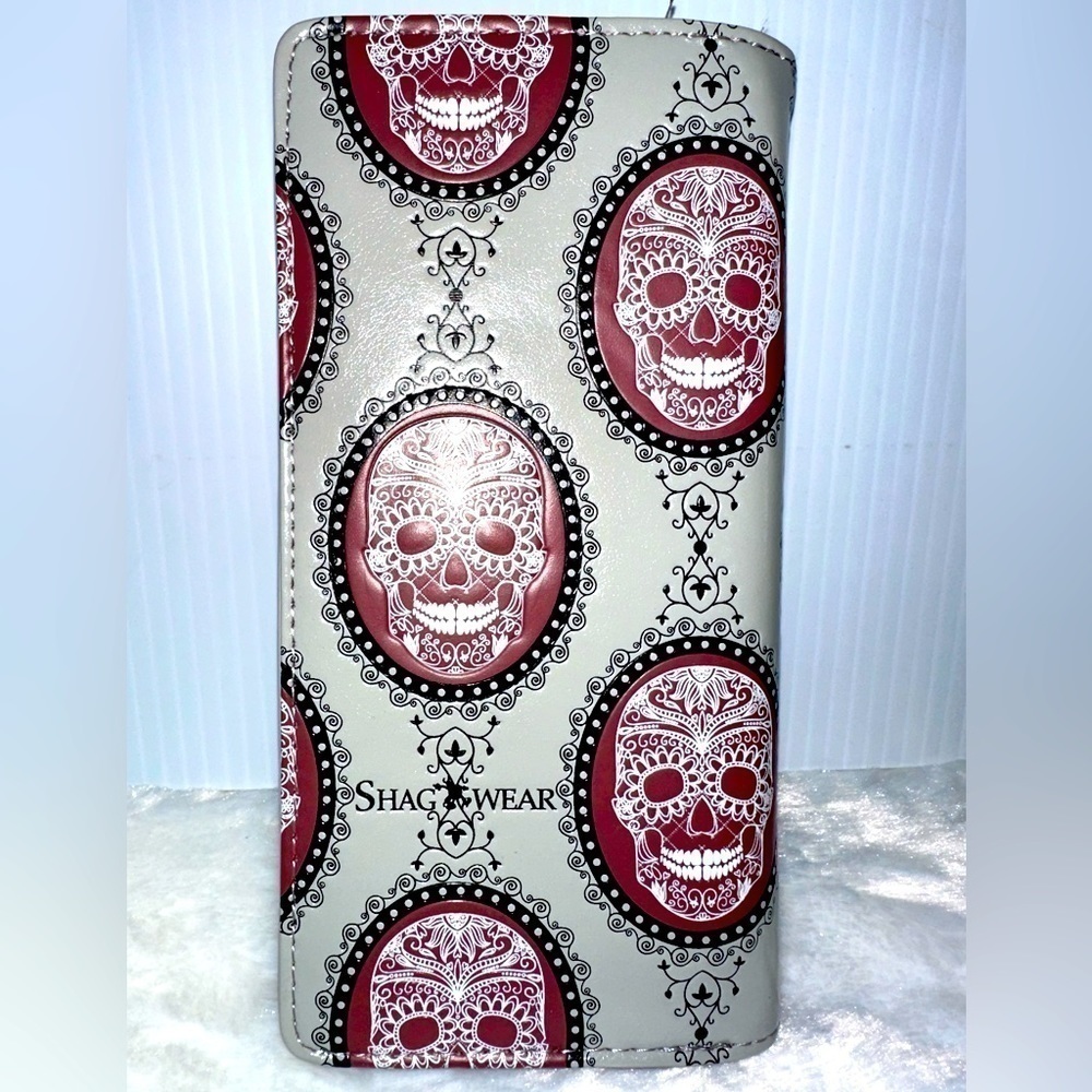 Shag Wear Canada Skull Embossed Large Zip Wallet NWOT